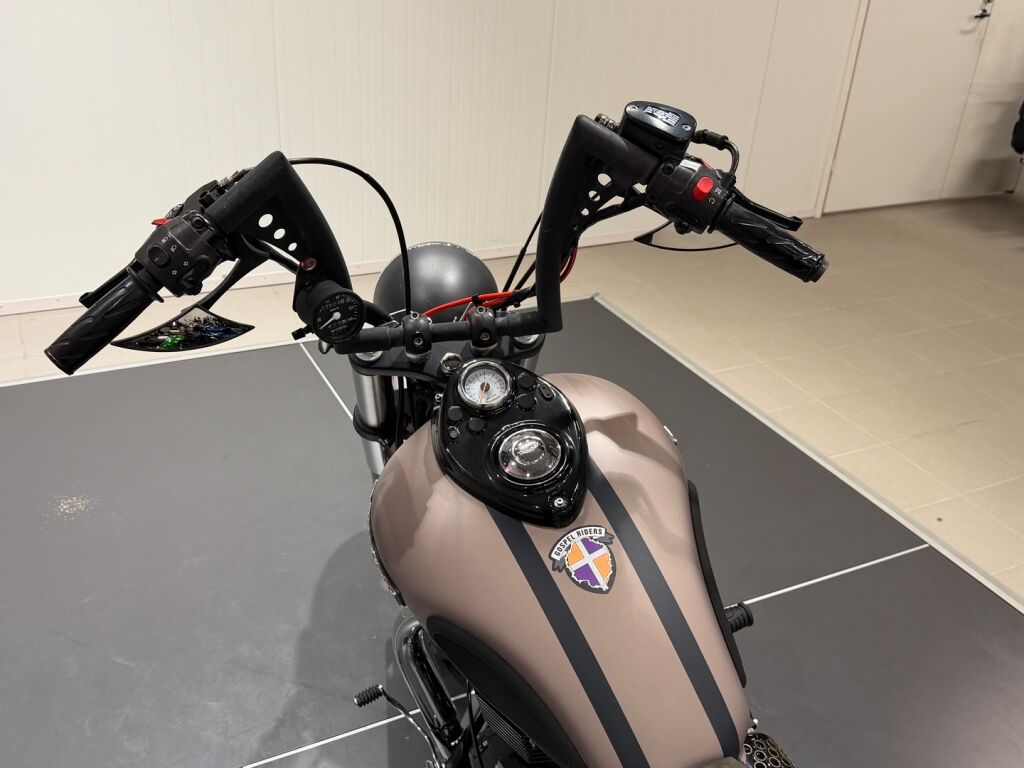 Triumph Speedmaster 2006 Musta