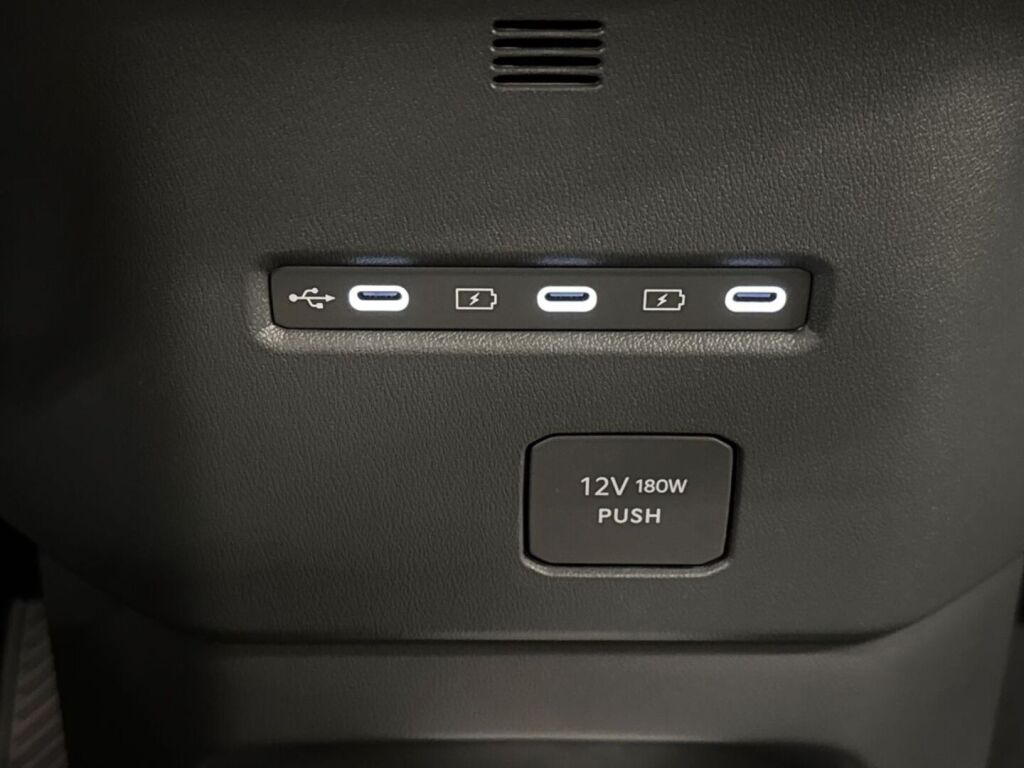 Kia EV2 2027 Musta