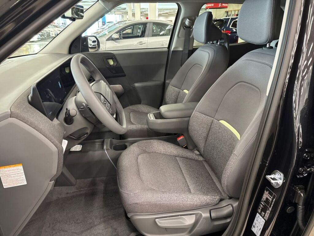 Kia EV2 2027 Musta
