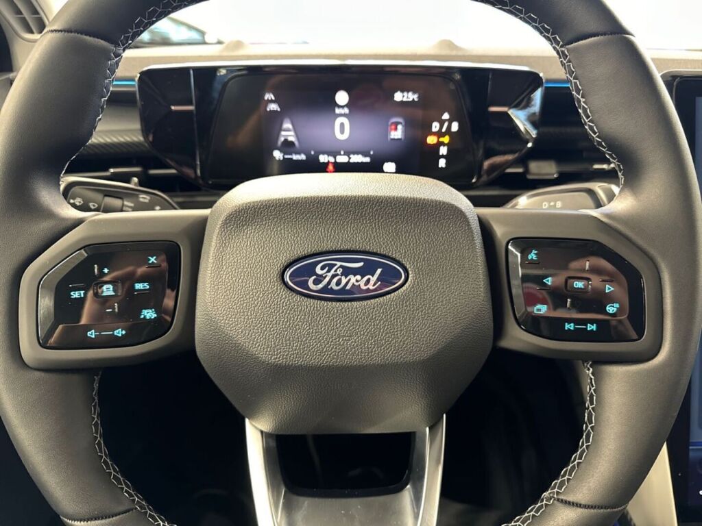 Ford Explorer 2026 Sininen