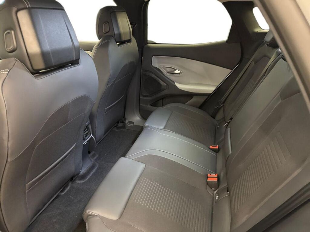 Ford Explorer 2026 Valkoinen