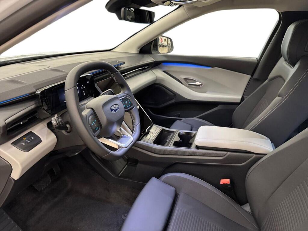 Ford Explorer 2026 Valkoinen