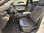 Ford Explorer 2026 Valkoinen