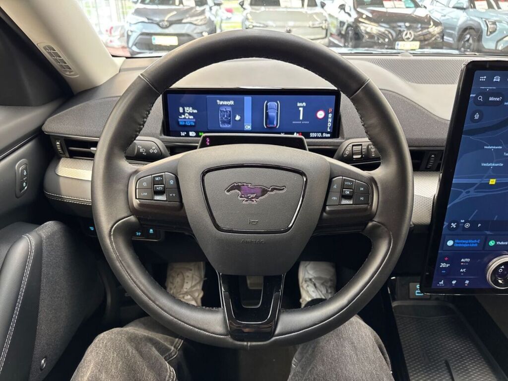 Ford Mustang Mach-E 2022 Musta