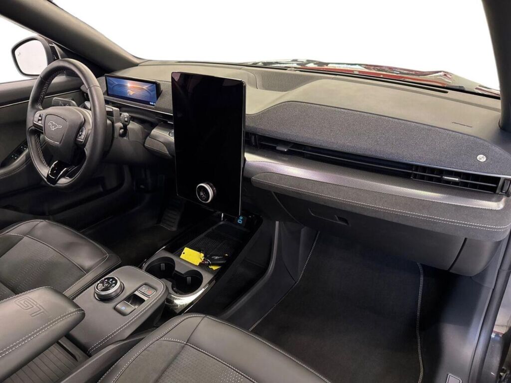 Ford Mustang Mach-E 2022 