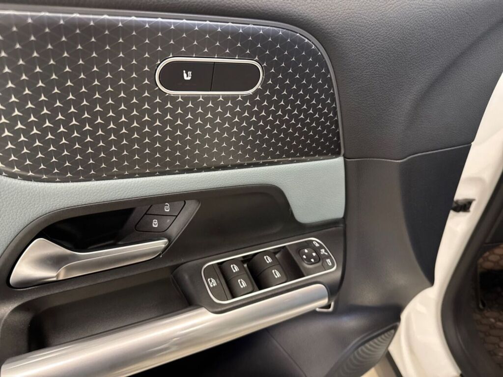 Mercedes-Benz EQA 2025 