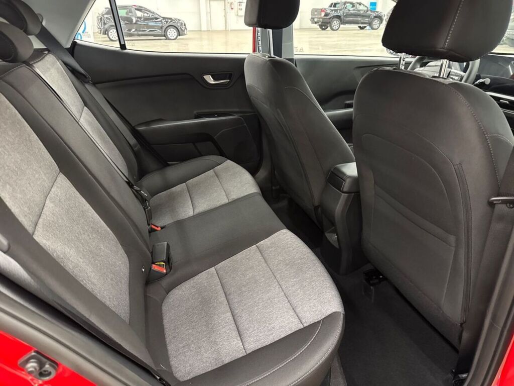 Kia Stonic 2026 Punainen