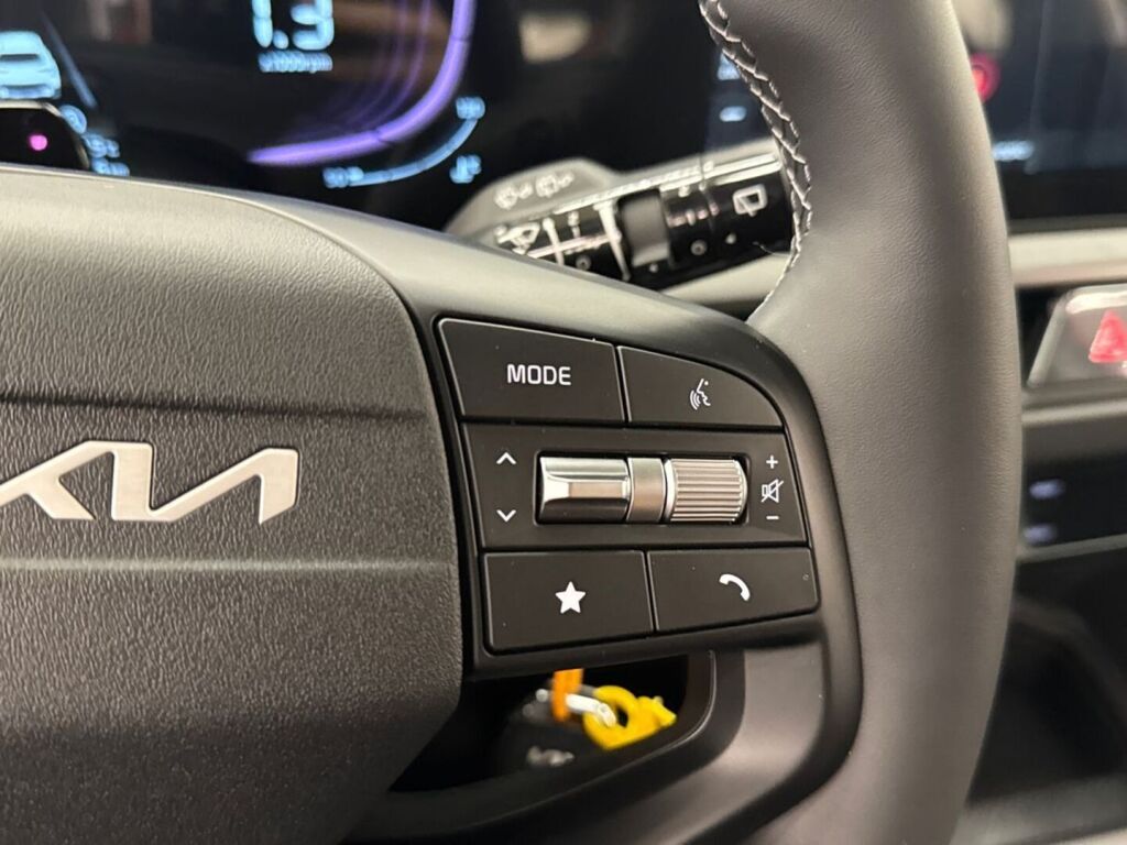 Kia Stonic 2026 Punainen