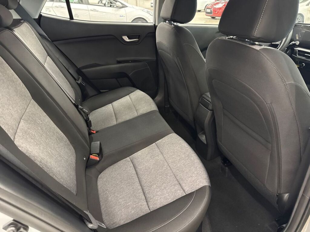 Kia Stonic 2026 Harmaa