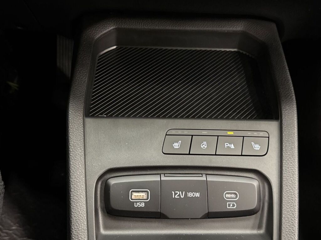 Kia Stonic 2026 Harmaa