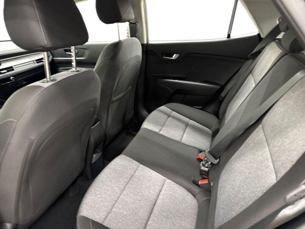 Kia Stonic 2026 Harmaa