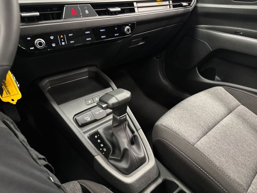 Kia Stonic 2026 Harmaa