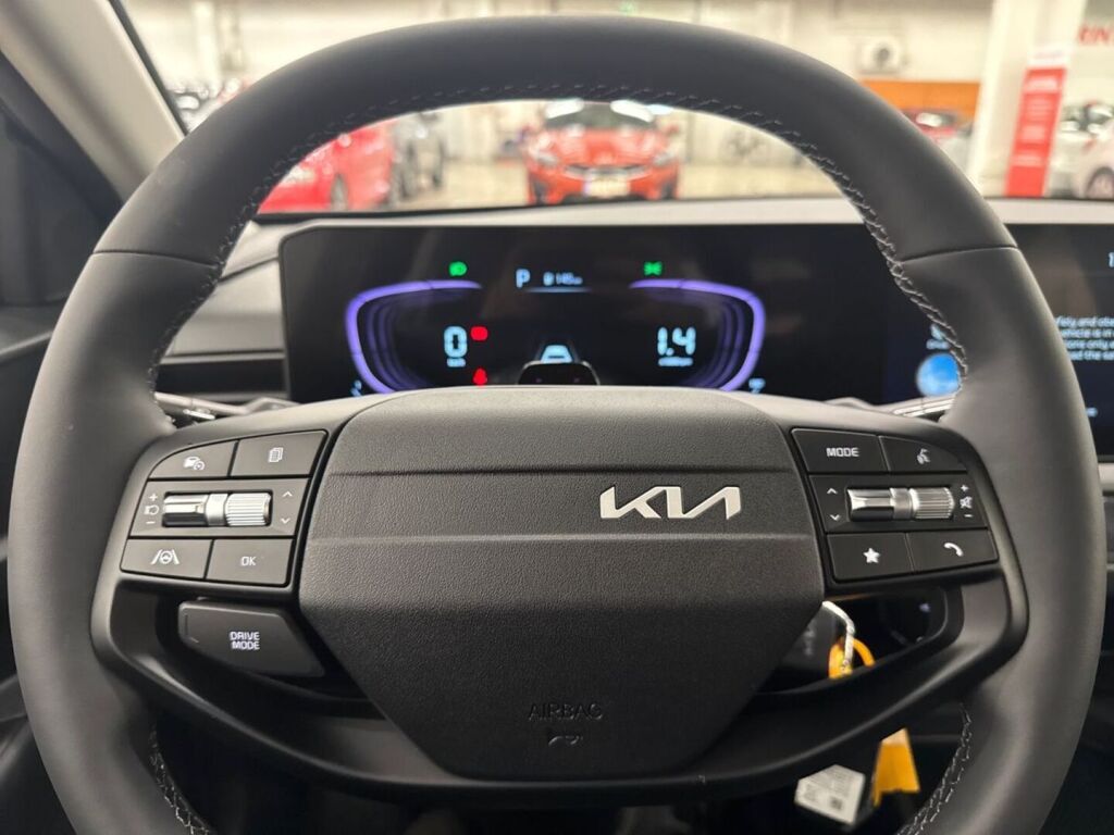 Kia Stonic 2026 Musta