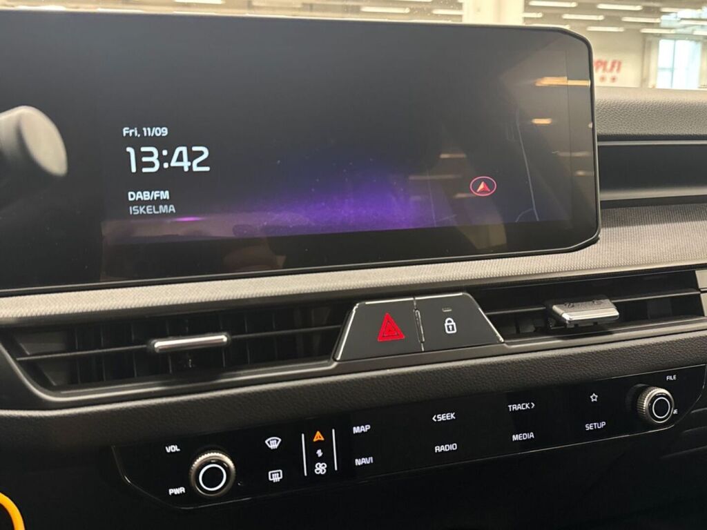 Kia Stonic 2026 Musta