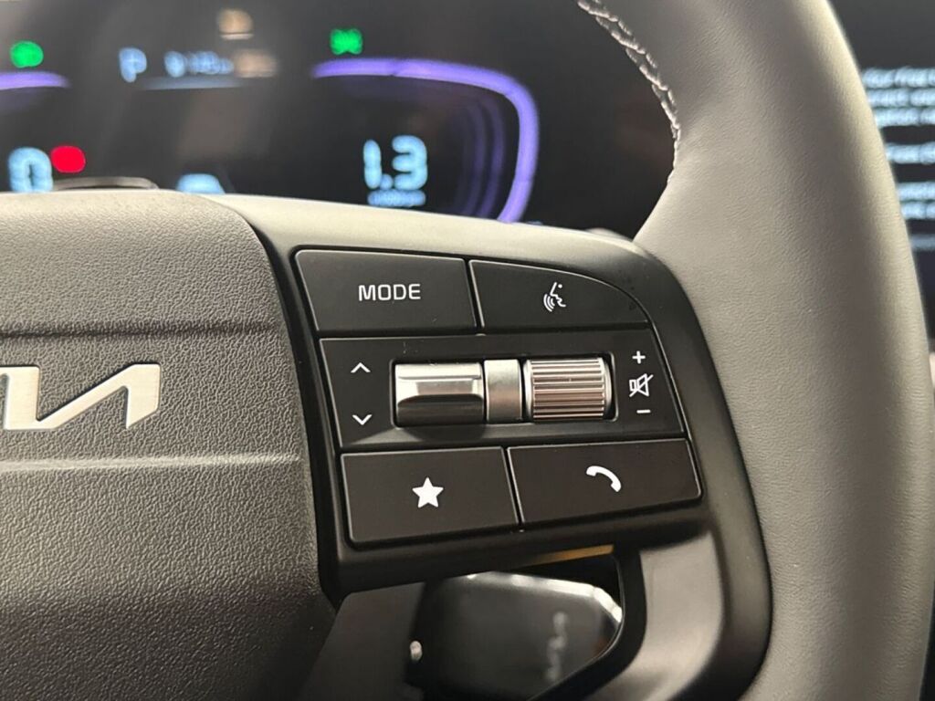 Kia Stonic 2026 Musta