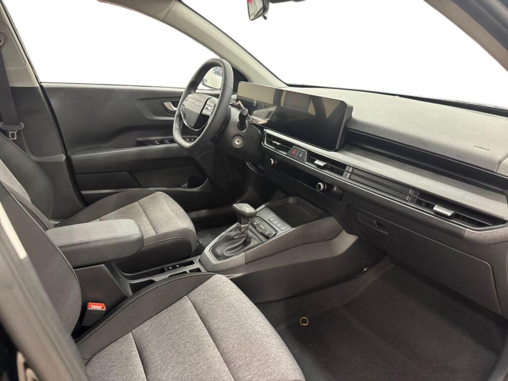 Kia Stonic 2026 Musta