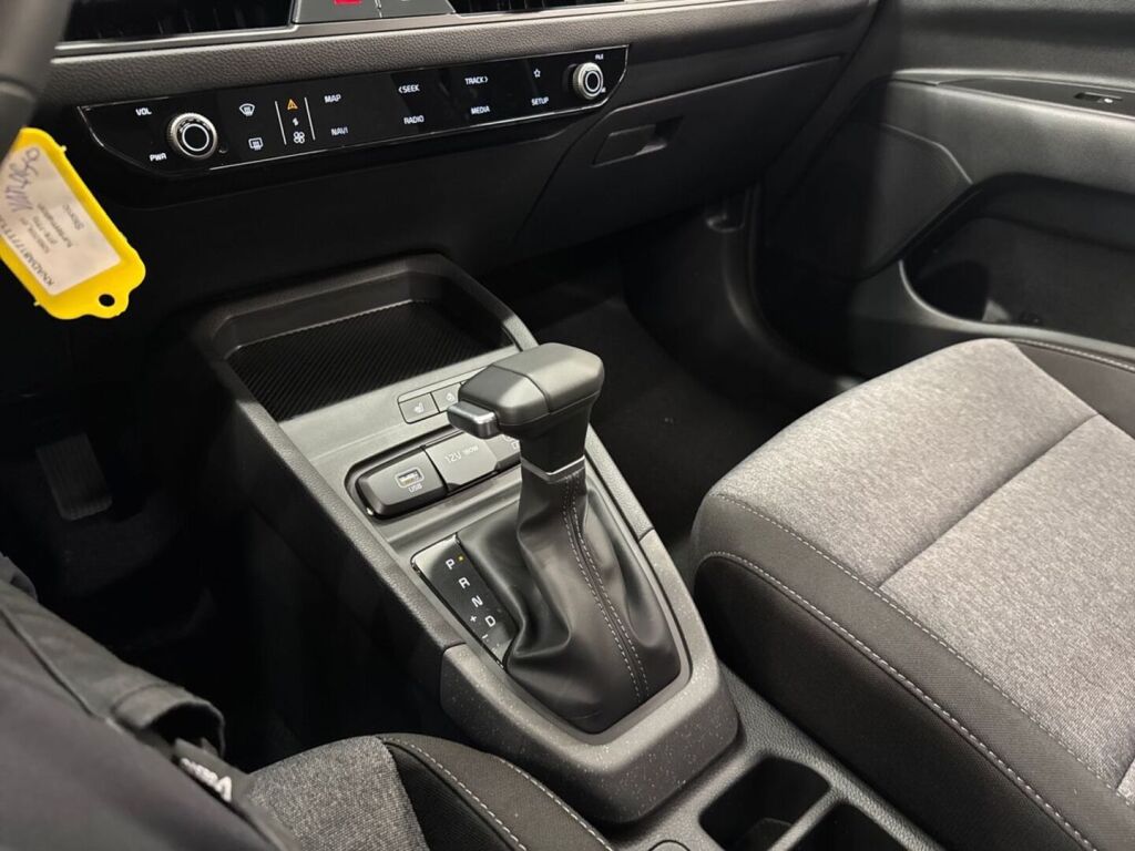 Kia Stonic 2026 Harmaa