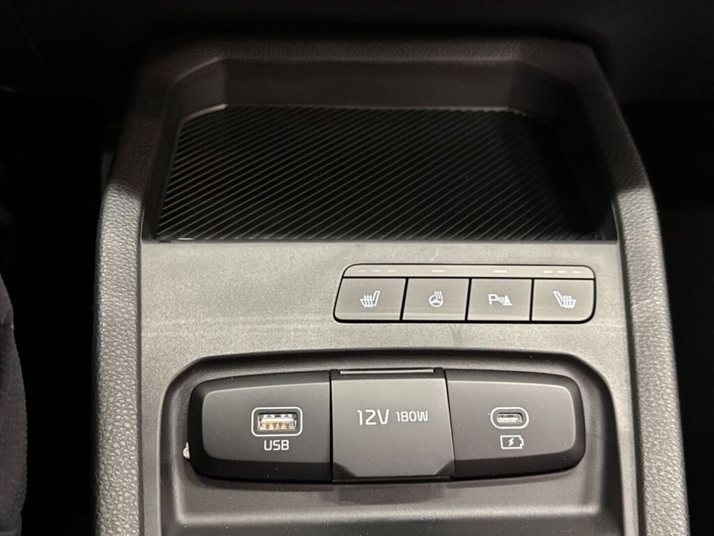 Kia Stonic 2026 Harmaa
