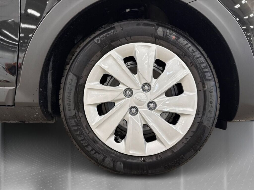 Kia Stonic 2026 Musta