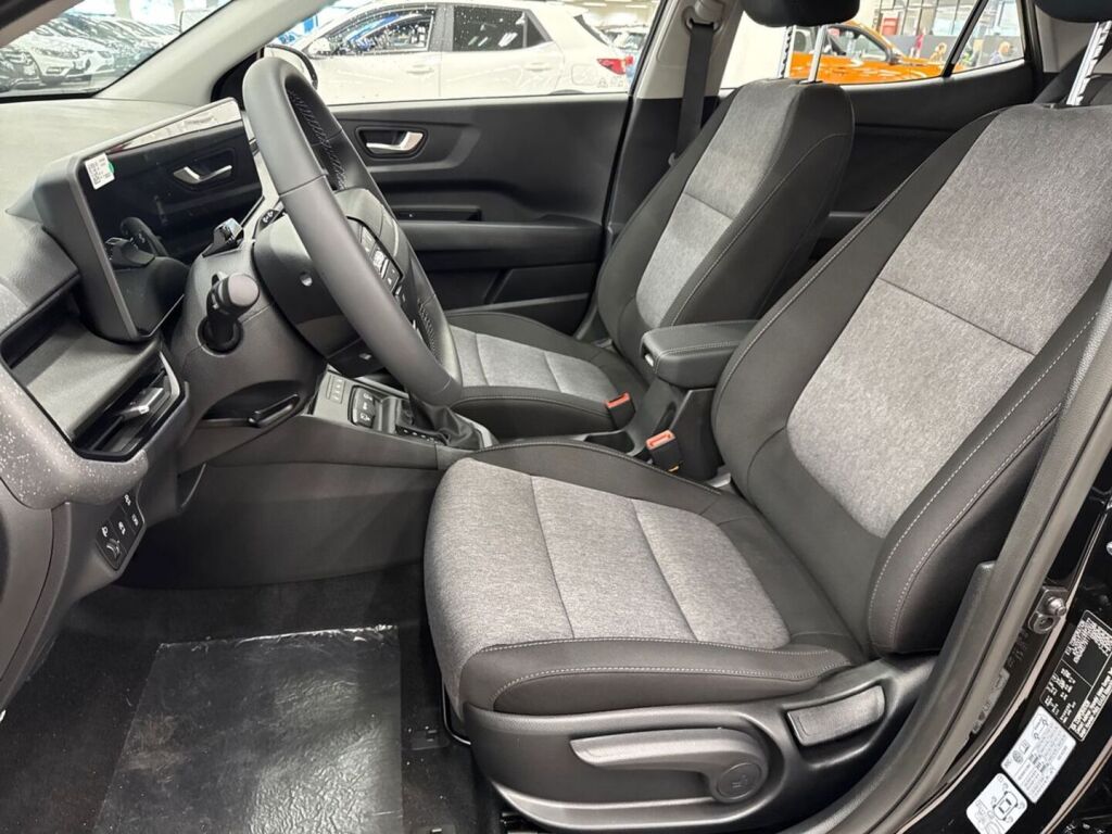 Kia Stonic 2026 Musta