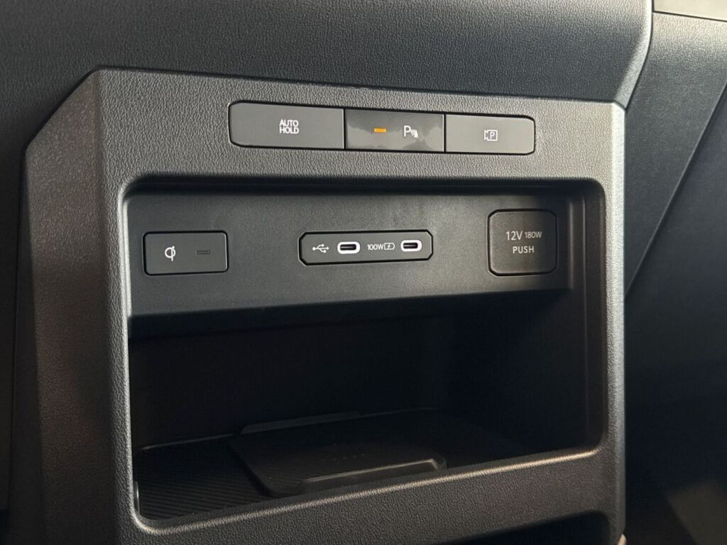 Kia PV5 Cargo 2026 Valkoinen