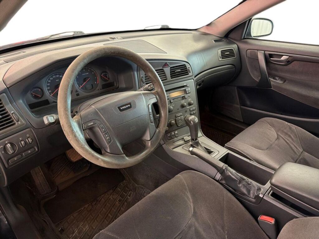 Volvo V70 2002 Harmaa