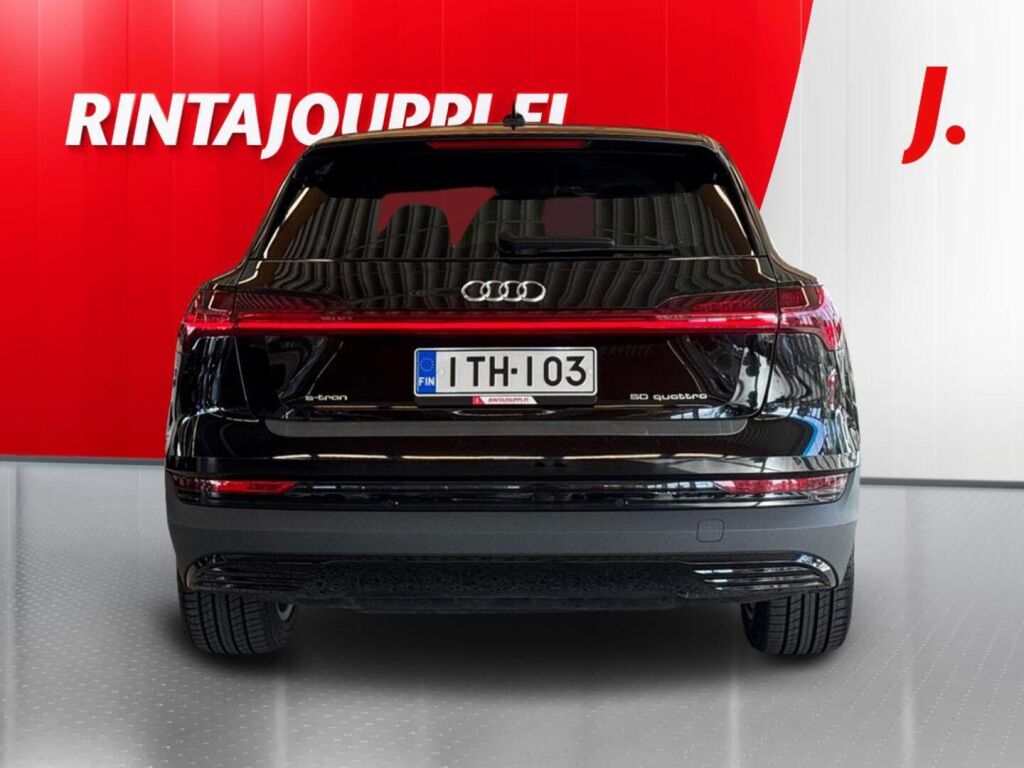 Audi e-tron 2020 Musta