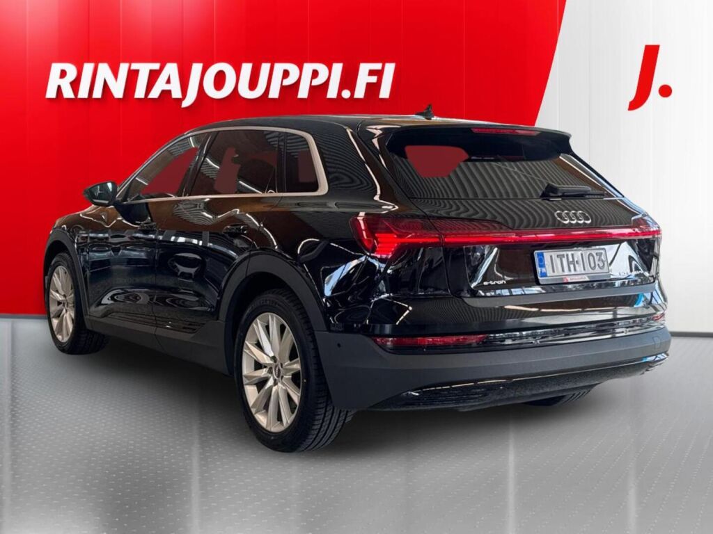 Audi e-tron 2020 Musta