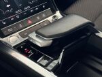 Audi e-tron 2020 Musta