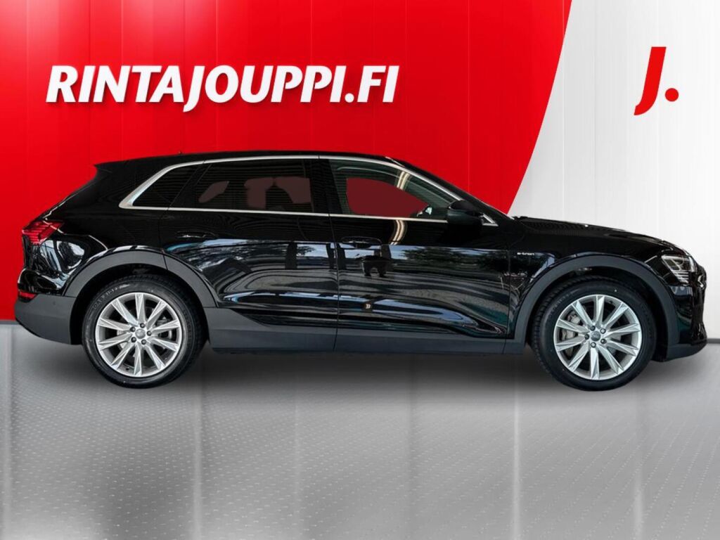 Audi e-tron 2020 Musta