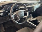 Audi e-tron 2020 Musta
