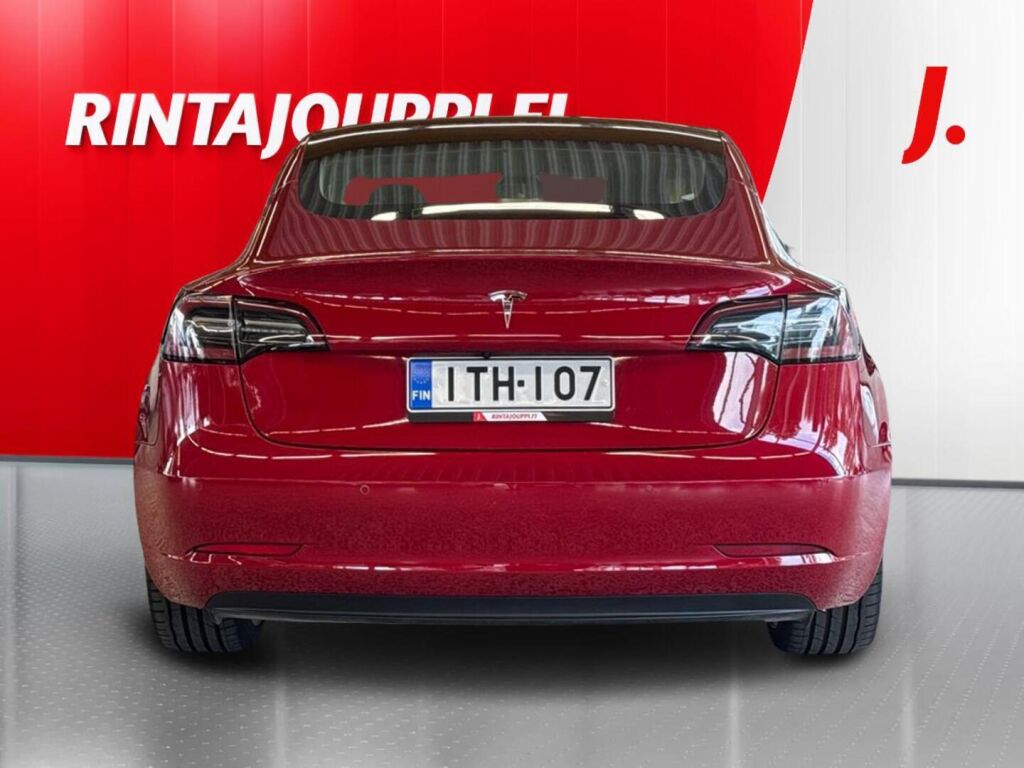 Tesla Model 3 2019 Punainen