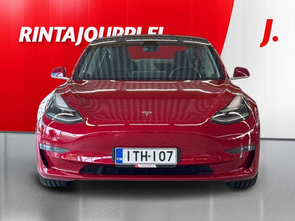 Tesla Model 3 2019 Punainen