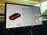 Tesla Model 3 2019 Punainen