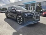 Audi e-tron 2022 Musta