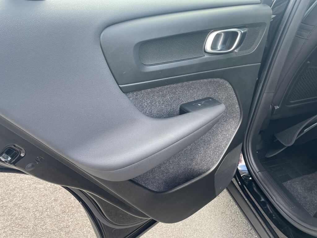 Volvo C40 2023 