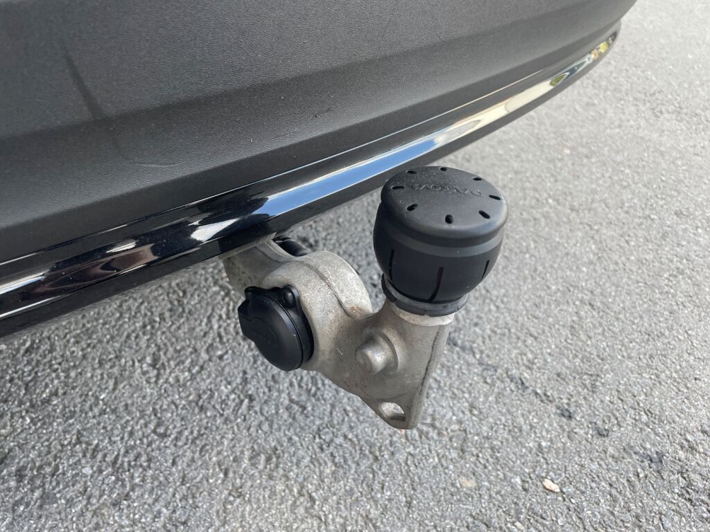 Volvo C40 2023 
