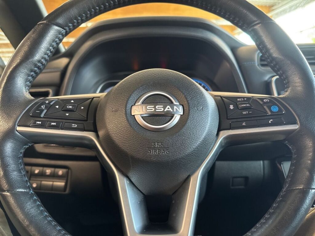 Nissan Leaf 2023 Harmaa