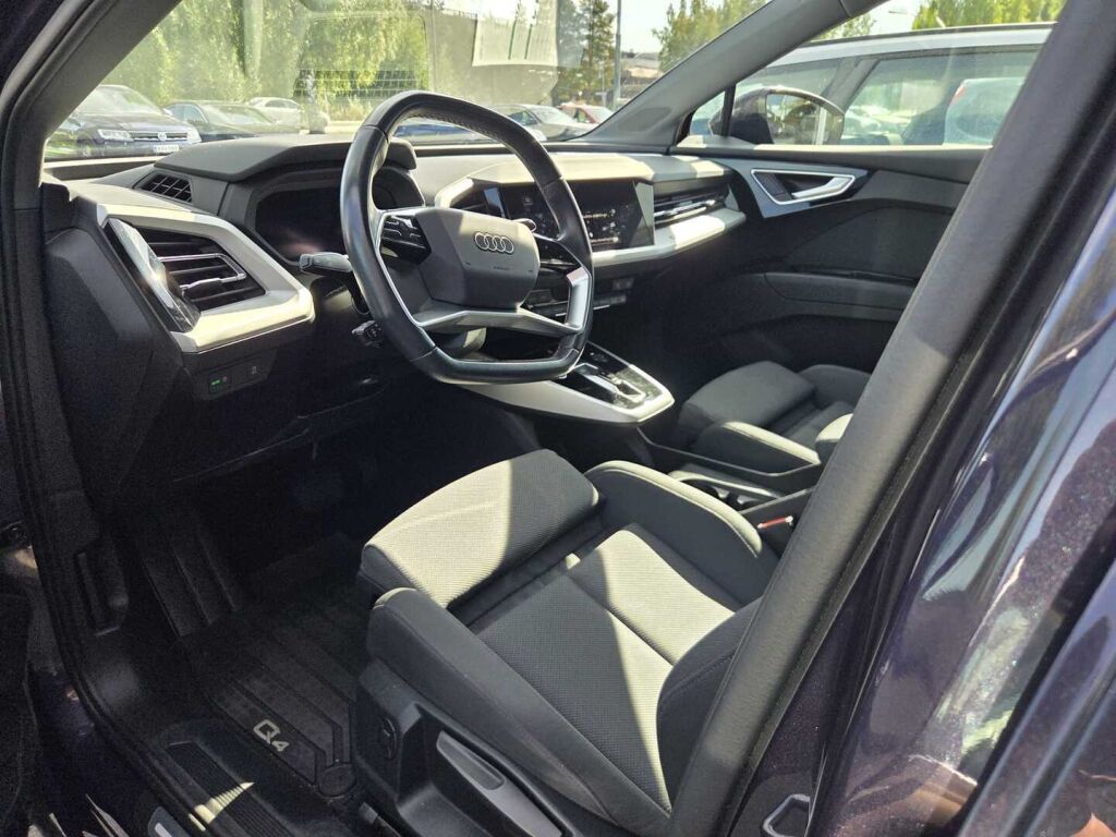 Audi Q4 e-tron 2023 Violetti (Aurora Violet Metallic)