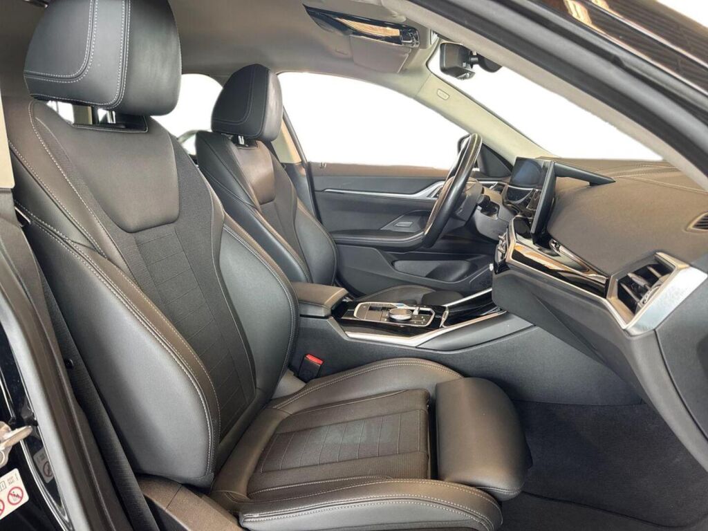 BMW i4 2024 Musta
