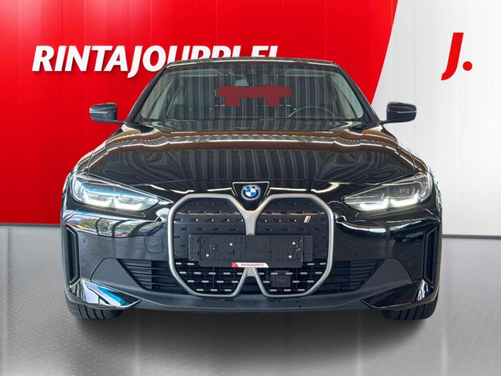 BMW i4 2024 Musta