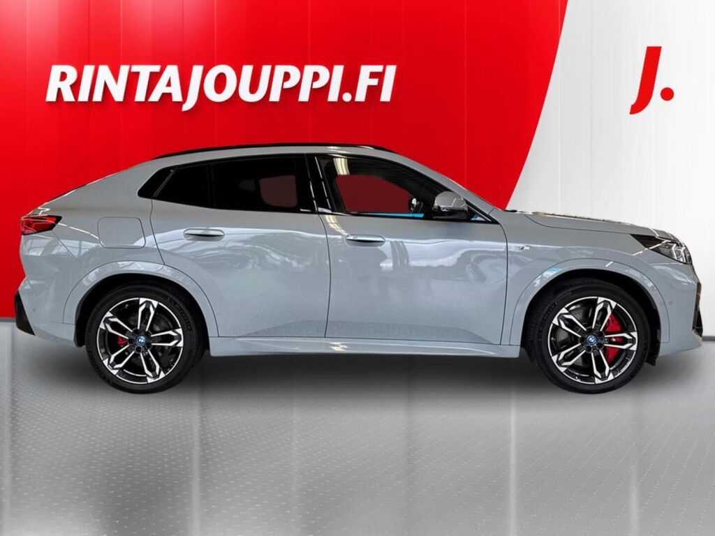 BMW iX2 2024 Harmaa (Brooklyn Grey)