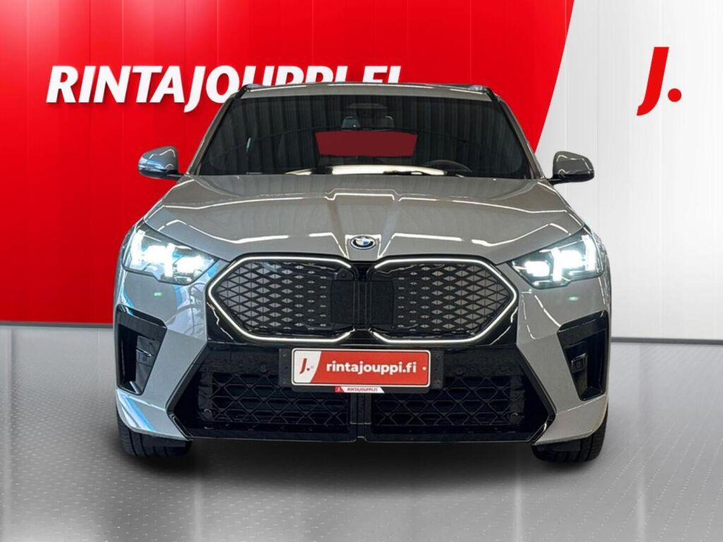 BMW iX2 2024 Harmaa (Brooklyn Grey)