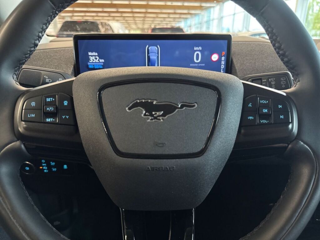 Ford Mustang Mach-E 2024 