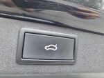 Skoda Enyaq 2023 Musta (Black Magic Pearl Effect)