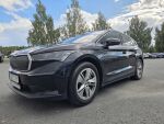 Skoda Enyaq 2023 Musta (Black Magic Pearl Effect)