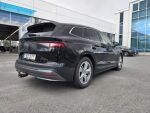 Skoda Enyaq 2023 Musta (Black Magic Pearl Effect)