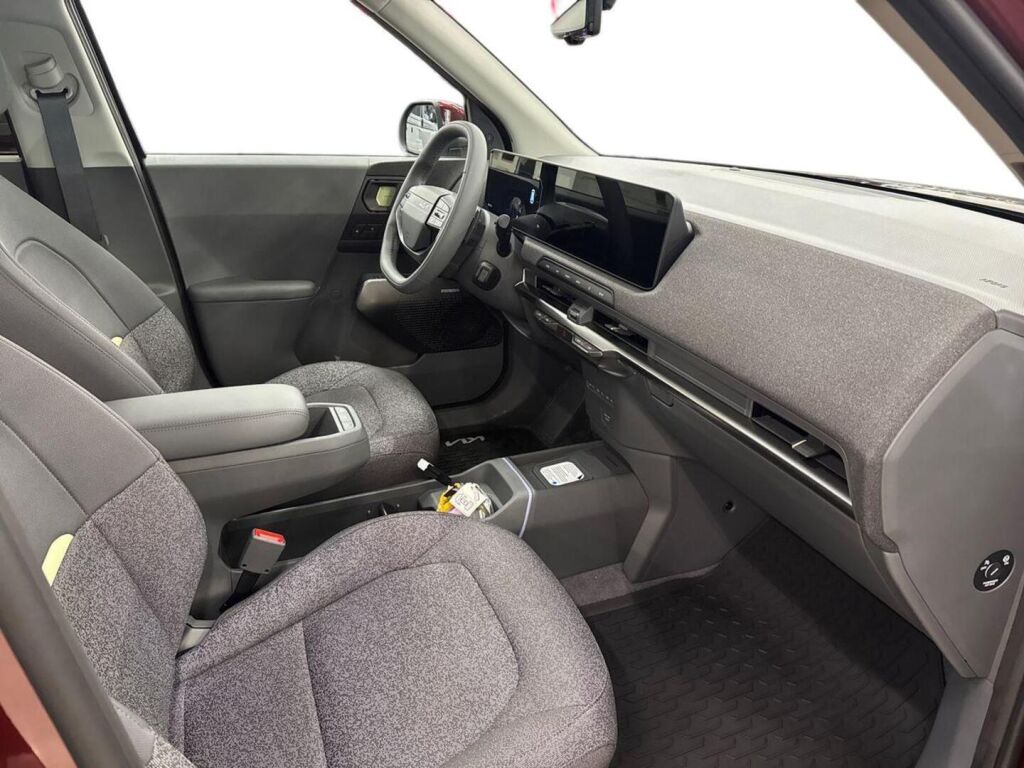Kia EV2 2026 Punainen