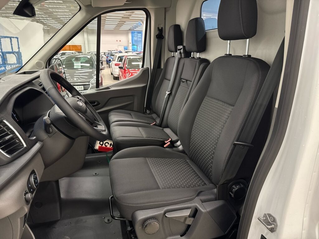 Ford Transit 2026 Valkoinen