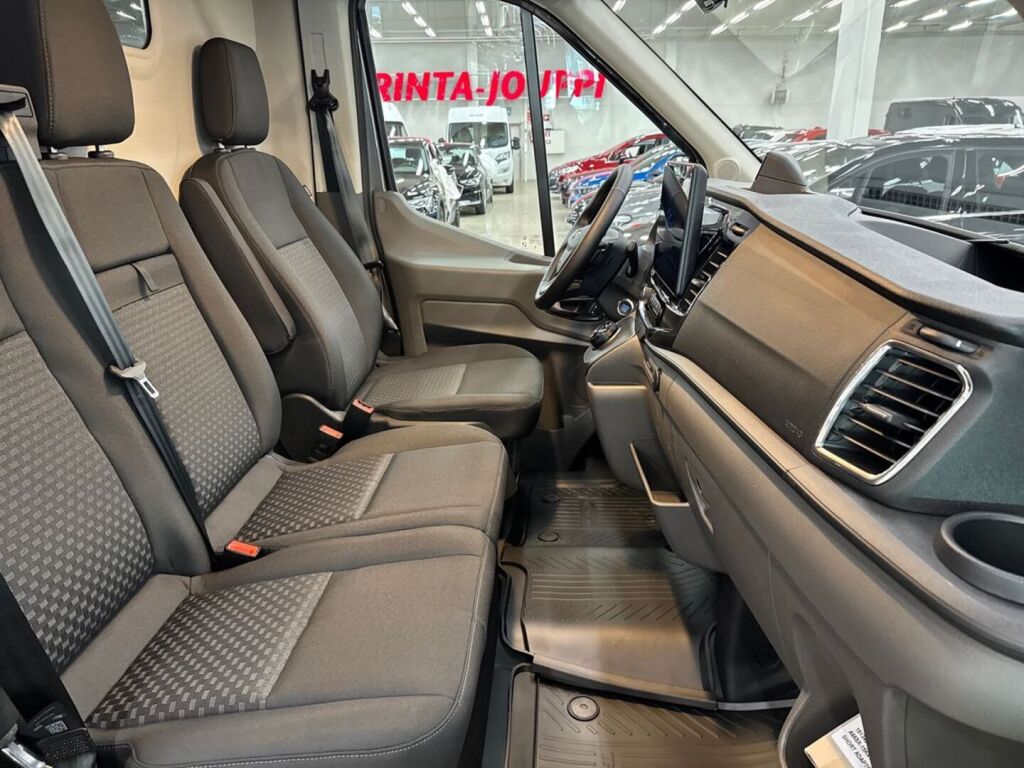Ford Transit 2026 Harmaa
